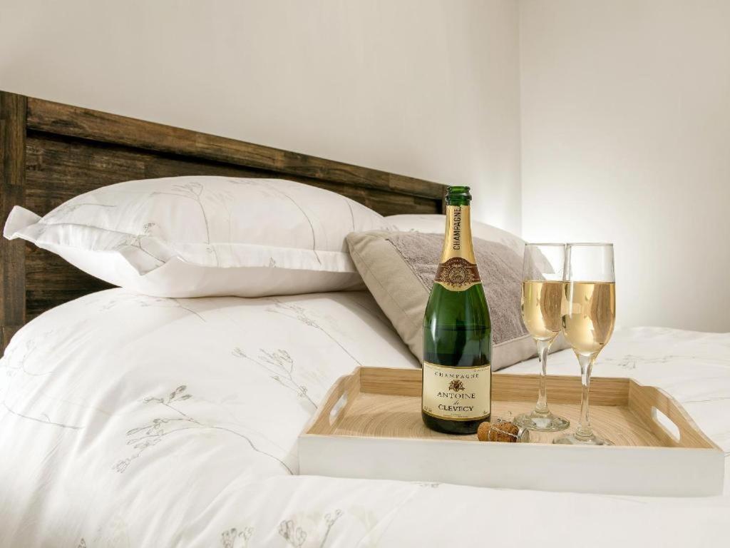 89A Church Street - Luxury One Bed Apartment With Roof Terrace Whitby Bagian luar foto